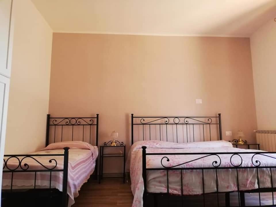 A Casa D'Antonella Bed & Breakfast Фонди Екстериор снимка