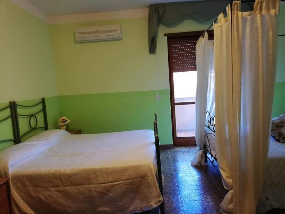 A Casa D'Antonella Bed & Breakfast Фонди Екстериор снимка