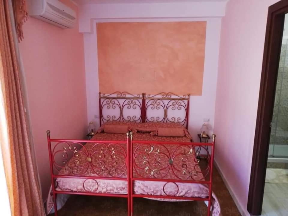 A Casa D'Antonella Bed & Breakfast Фонди Екстериор снимка